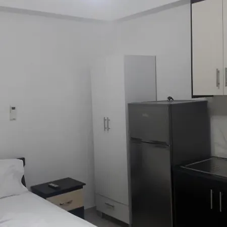 çela *