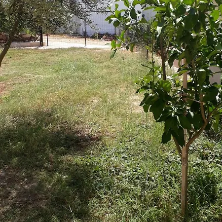 çela * Ksamil